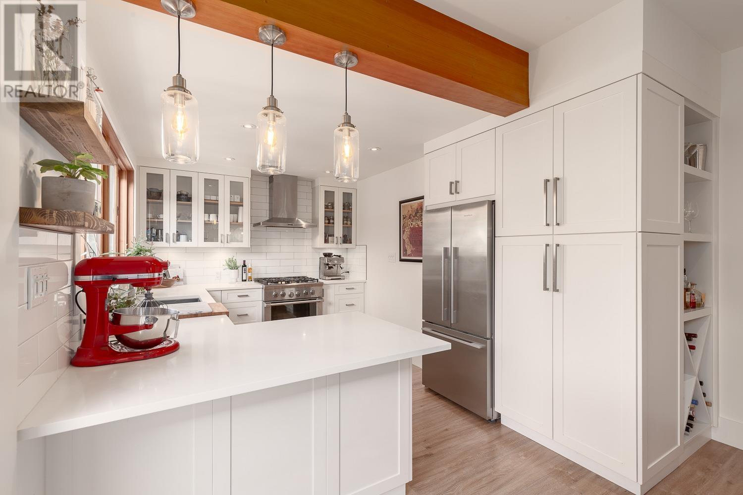 4283 Balkan Street, Vancouver, British Columbia  V5V 3Z4 - Photo 6 - R2825026