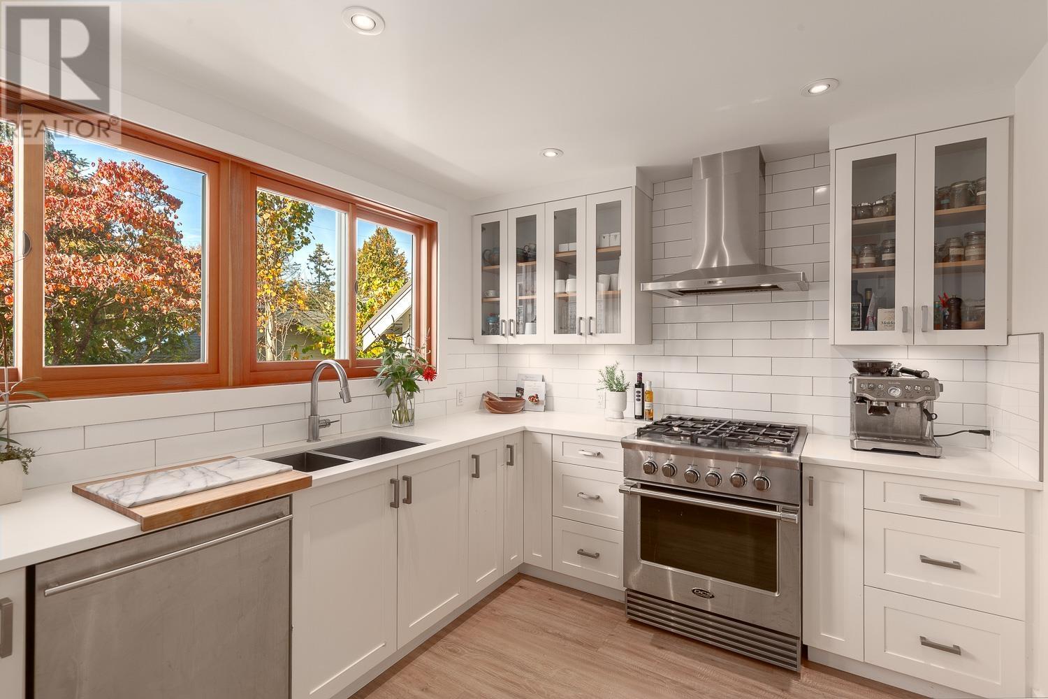 4283 Balkan Street, Vancouver, British Columbia  V5V 3Z4 - Photo 7 - R2825026