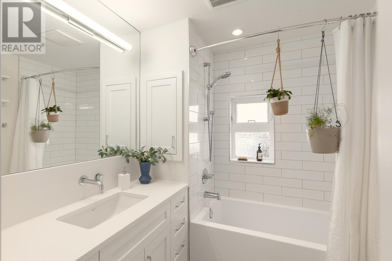 4283 Balkan Street, Vancouver, British Columbia  V5V 3Z4 - Photo 18 - R2825026