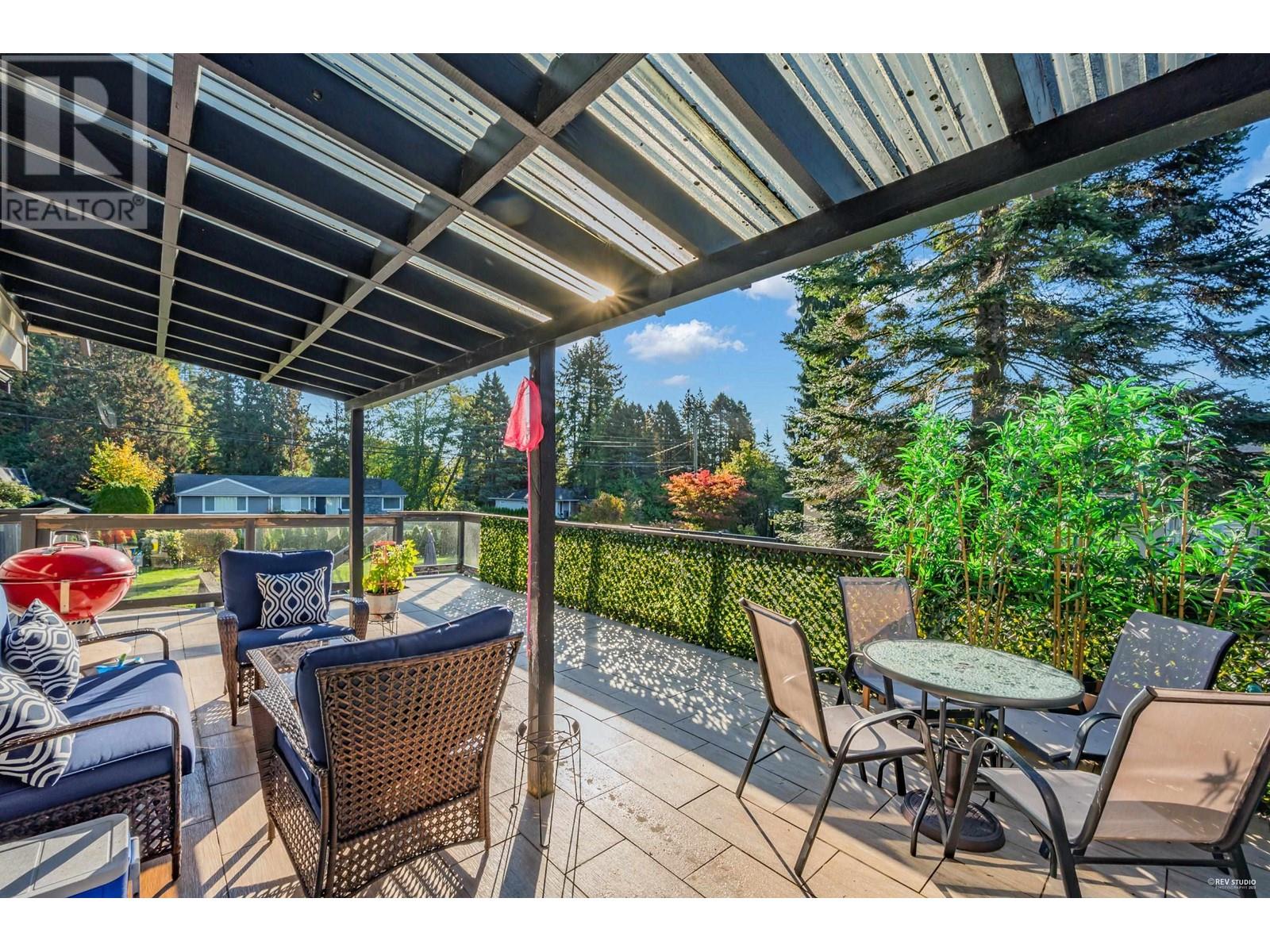 310 Macbeth Crescent, West Vancouver, British Columbia  V7T 1V7 - Photo 34 - R2824819