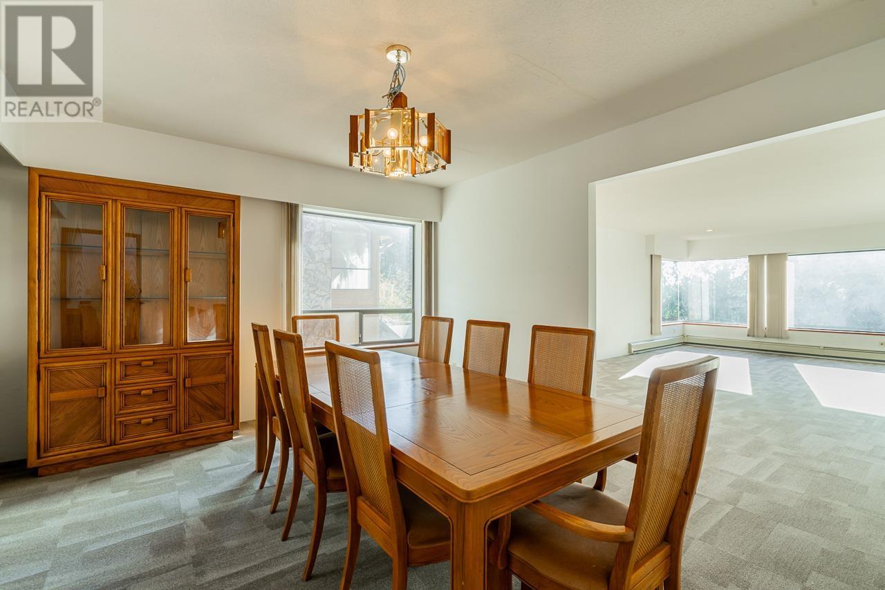 272 Montroyal Boulevard, North Vancouver, British Columbia  V7N 4E5 - Photo 7 - R2824820