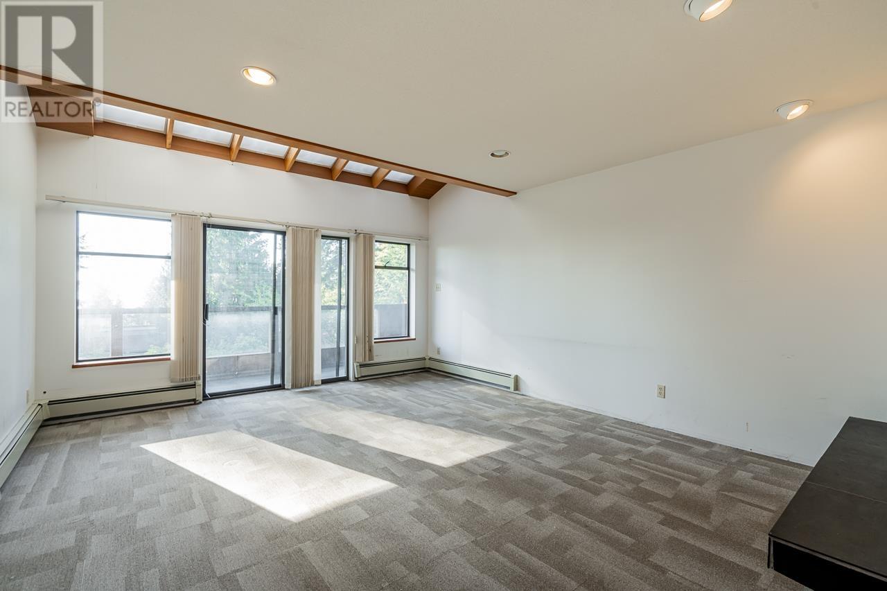 272 Montroyal Boulevard, North Vancouver, British Columbia  V7N 4E5 - Photo 15 - R2824820