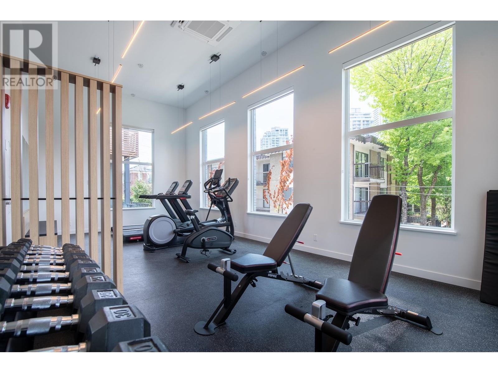 507 645 Como Lake Avenue, Coquitlam, British Columbia  V3J 3M5 - Photo 3 - R2825100