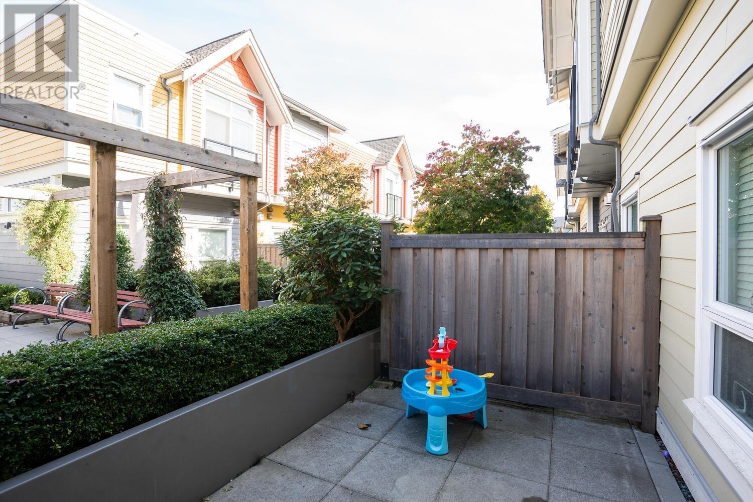 4897 47a Avenue, Ladner, British Columbia  V4K 1T3 - Photo 11 - R2825124