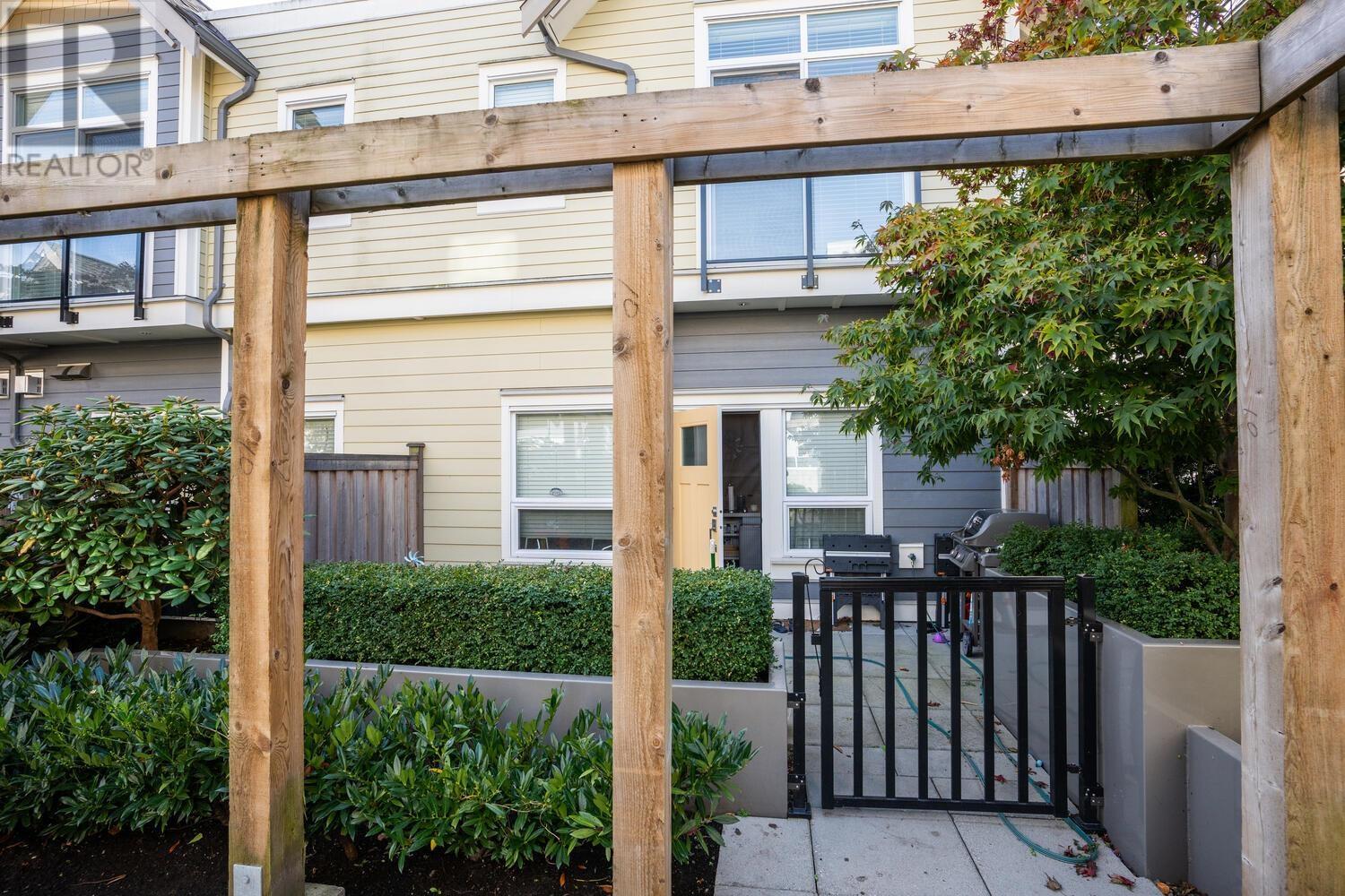 4897 47a Avenue, Ladner, British Columbia  V4K 1T3 - Photo 12 - R2825124