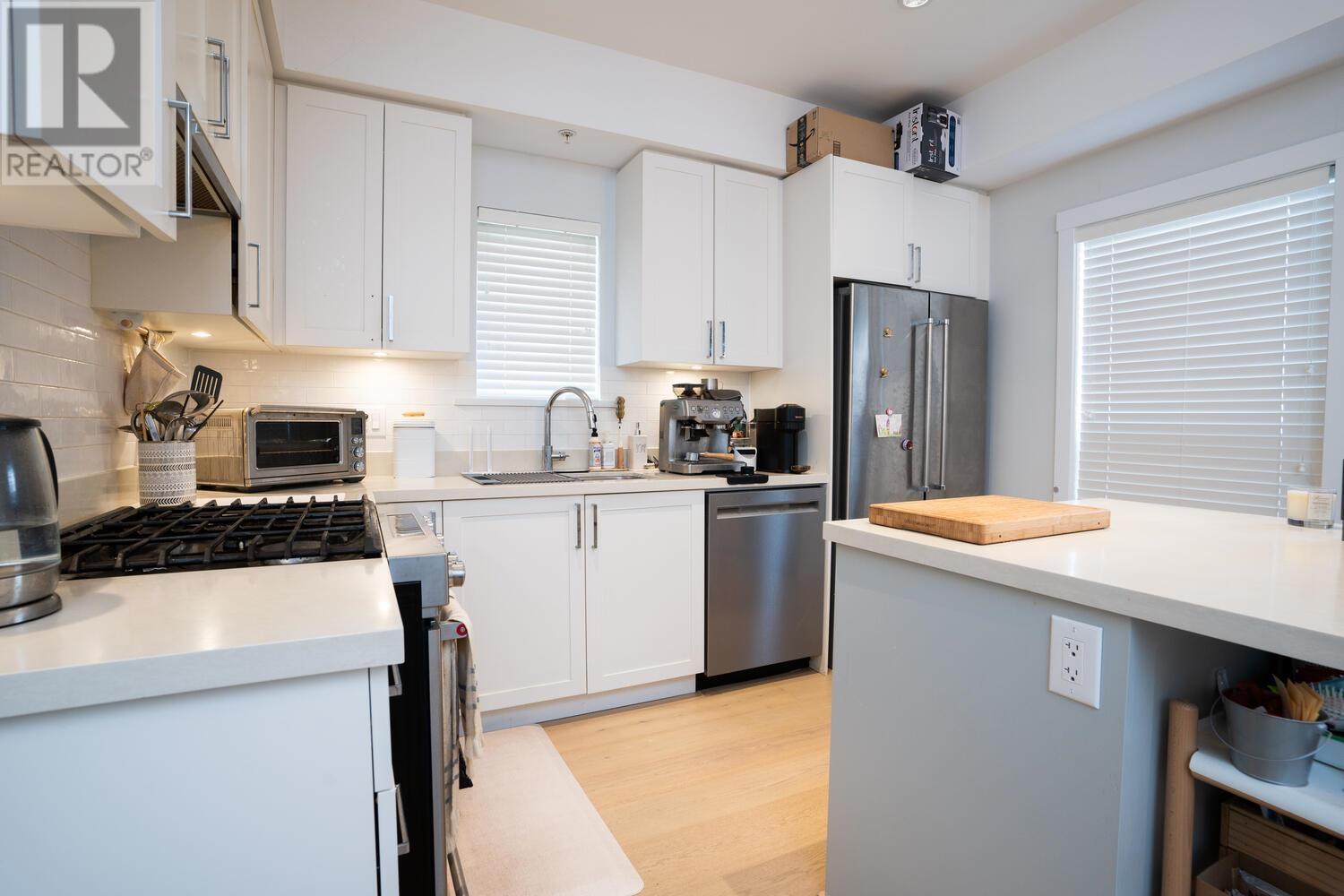 4897 47a Avenue, Ladner, British Columbia  V4K 1T3 - Photo 4 - R2825124