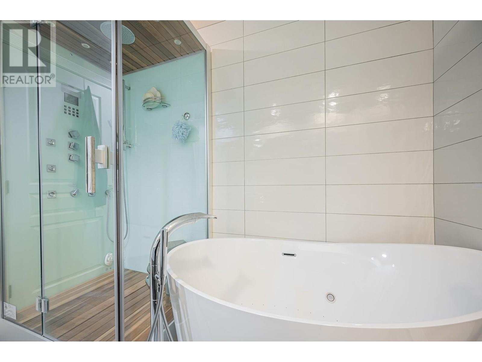 53 3405 Plateau Boulevard, Coquitlam, British Columbia  V3E 3L7 - Photo 26 - R2825161