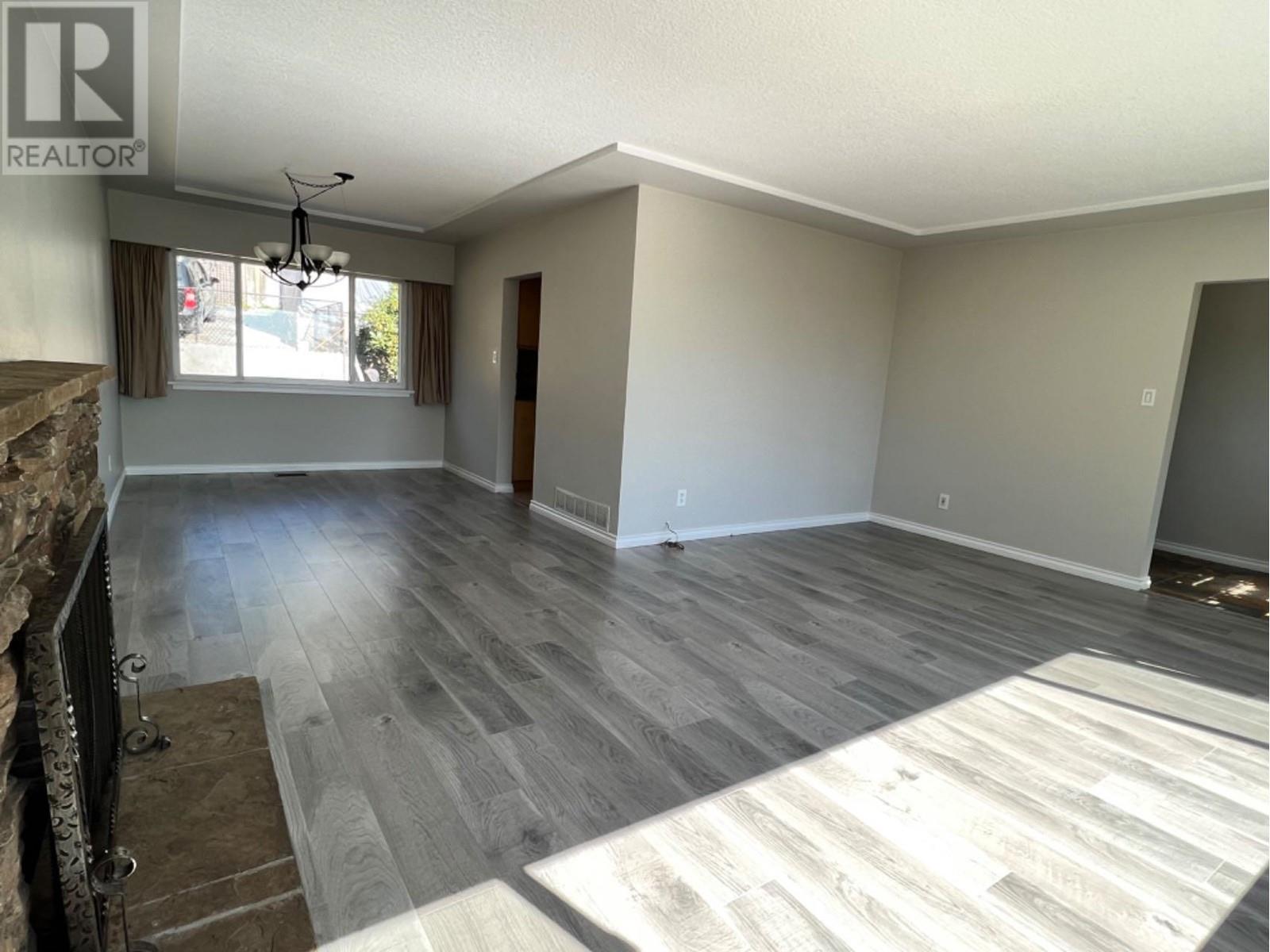 5621 Keith Street, Burnaby, British Columbia  V5J 3C4 - Photo 10 - R2818605