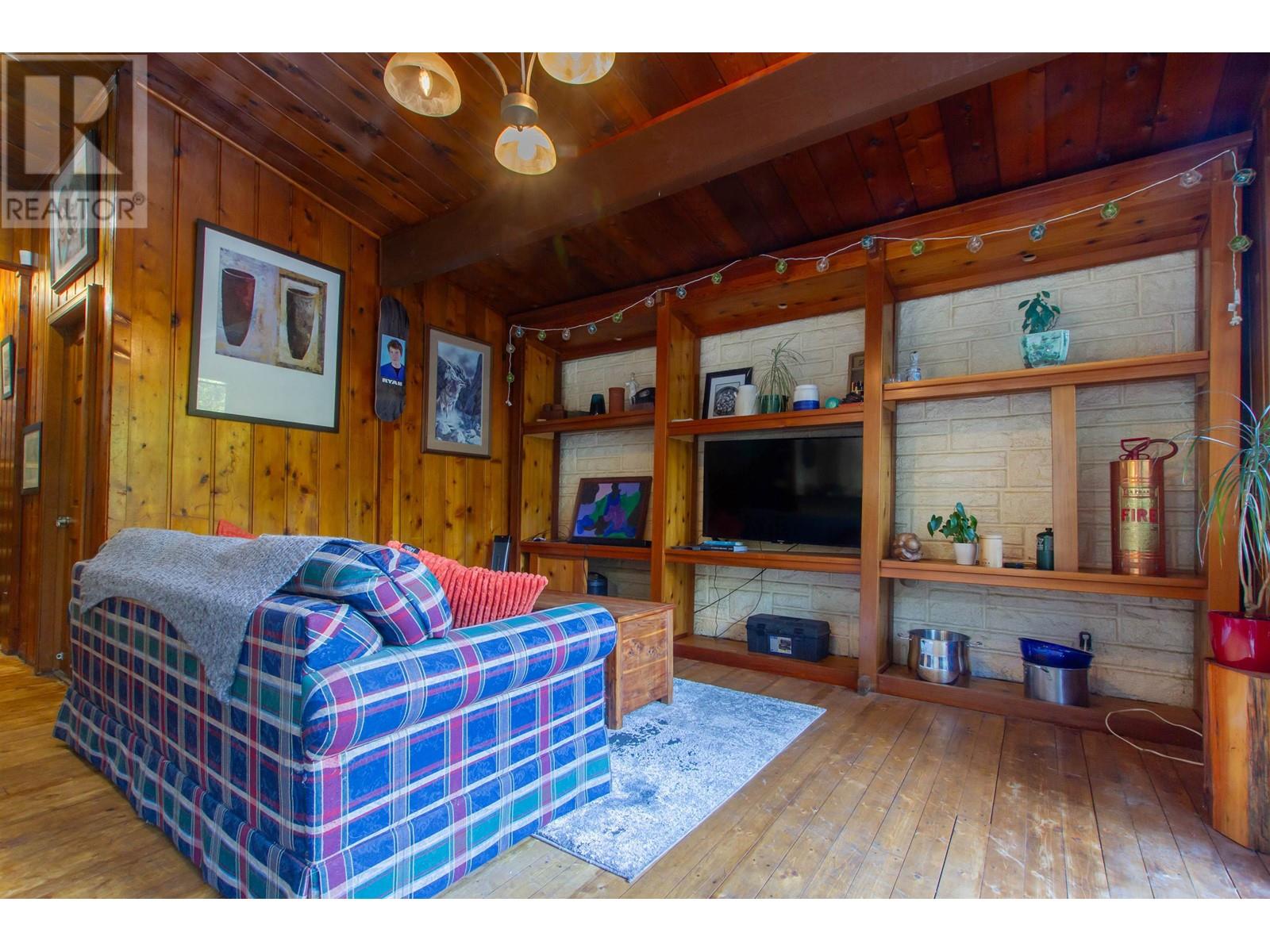 41315 Kingswood Drive, Squamish, British Columbia  V0N 1H0 - Photo 8 - R2825082