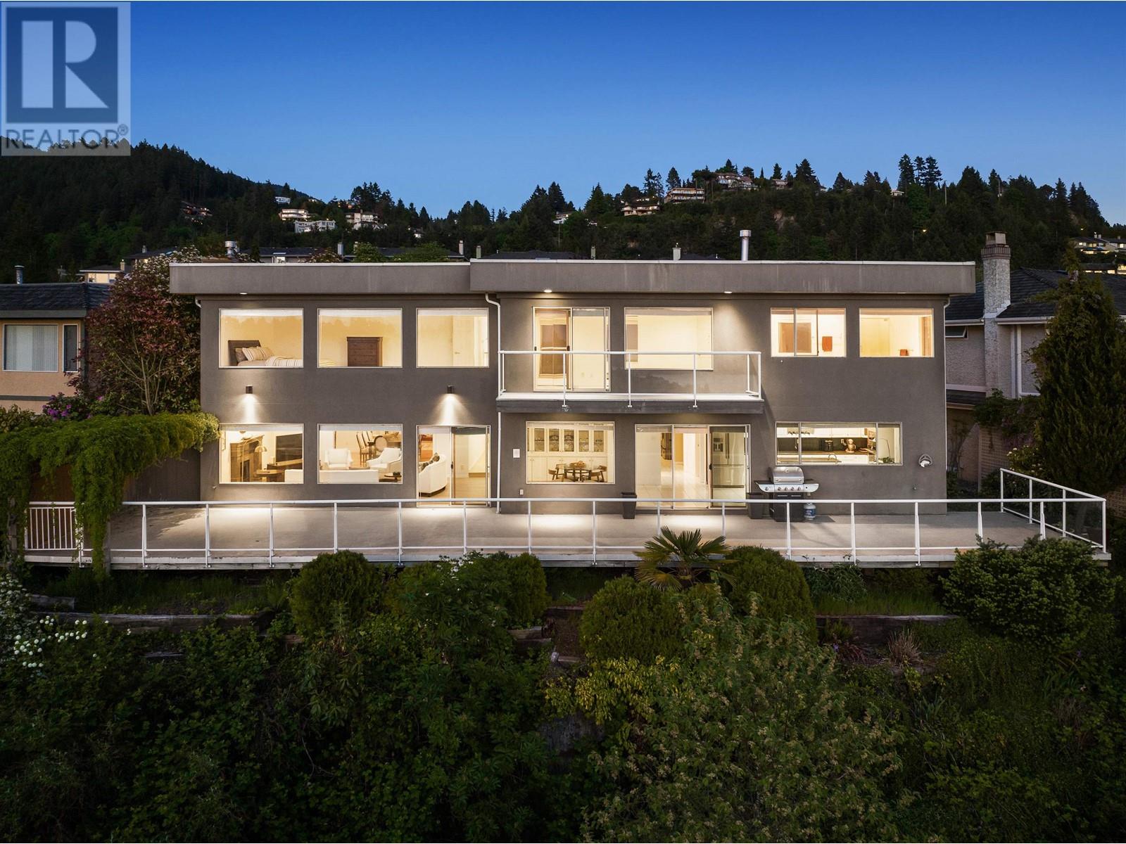 5532 Westhaven Road, West Vancouver, British Columbia  V7W 3E9 - Photo 5 - R2825117