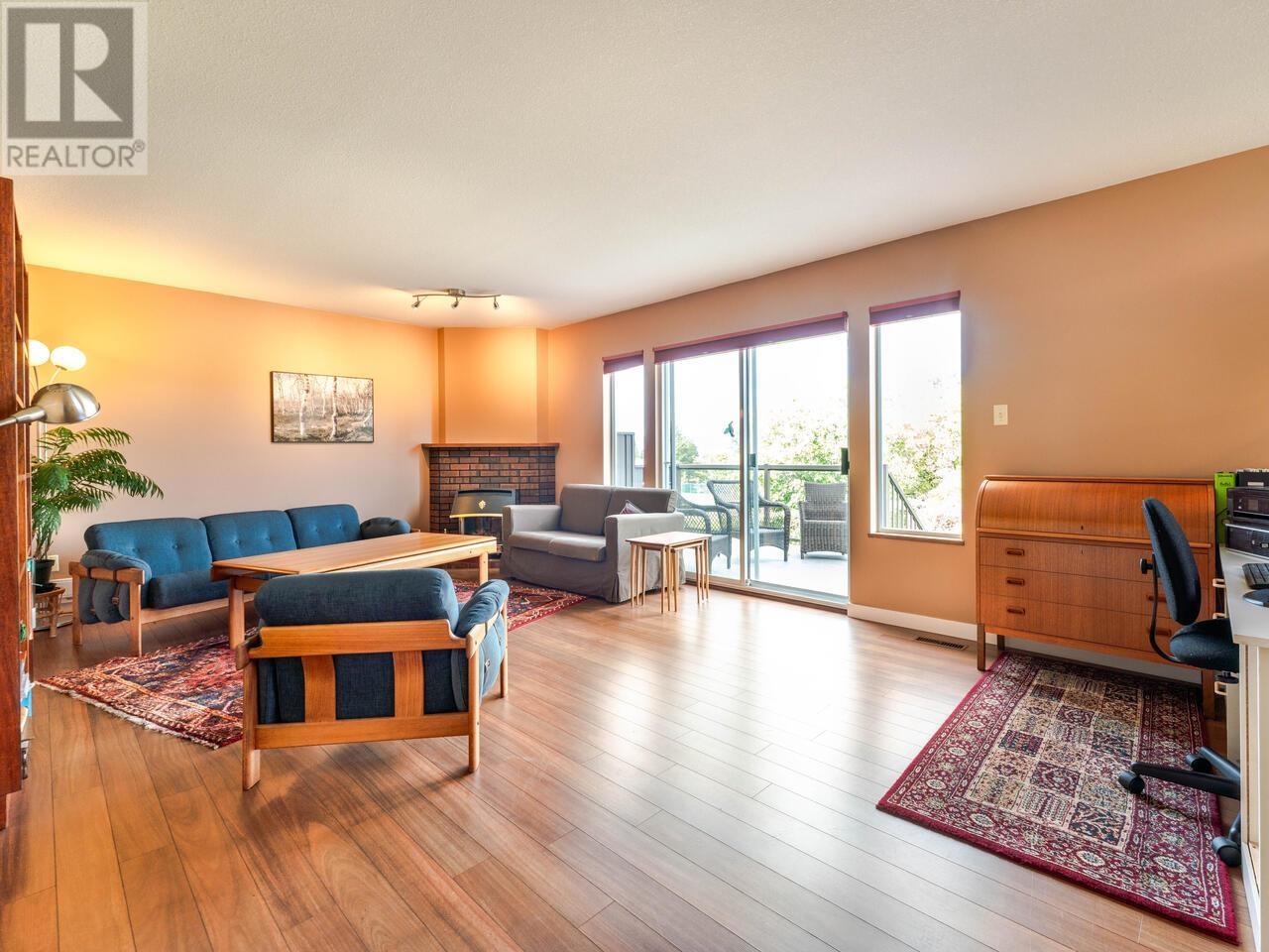 5785 Burns Place, Burnaby, British Columbia  V5H 1W8 - Photo 10 - R2825120
