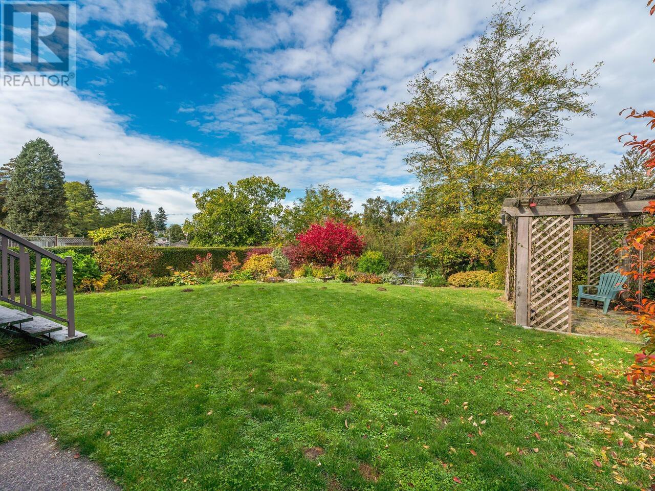 5785 Burns Place, Burnaby, British Columbia  V5H 1W8 - Photo 26 - R2825120