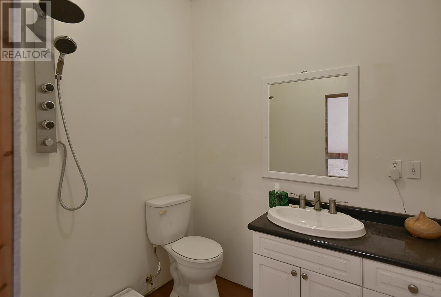 5055 Parkview Road, Madeira Park, British Columbia  V0N 2H0 - Photo 19 - R2825130