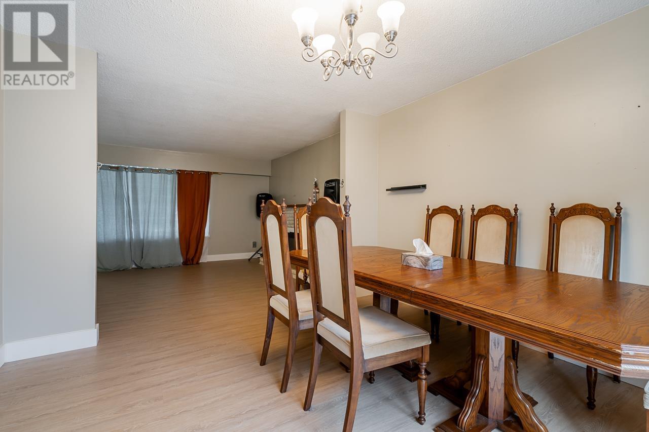 11678 212 Street, Maple Ridge, British Columbia  V2X 4Z5 - Photo 10 - R2825192