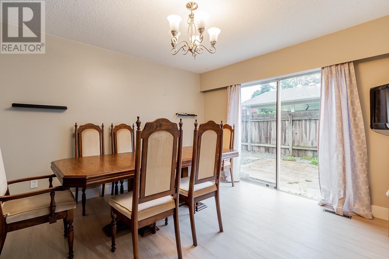 11678 212 Street, Maple Ridge, British Columbia  V2X 4Z5 - Photo 11 - R2825192