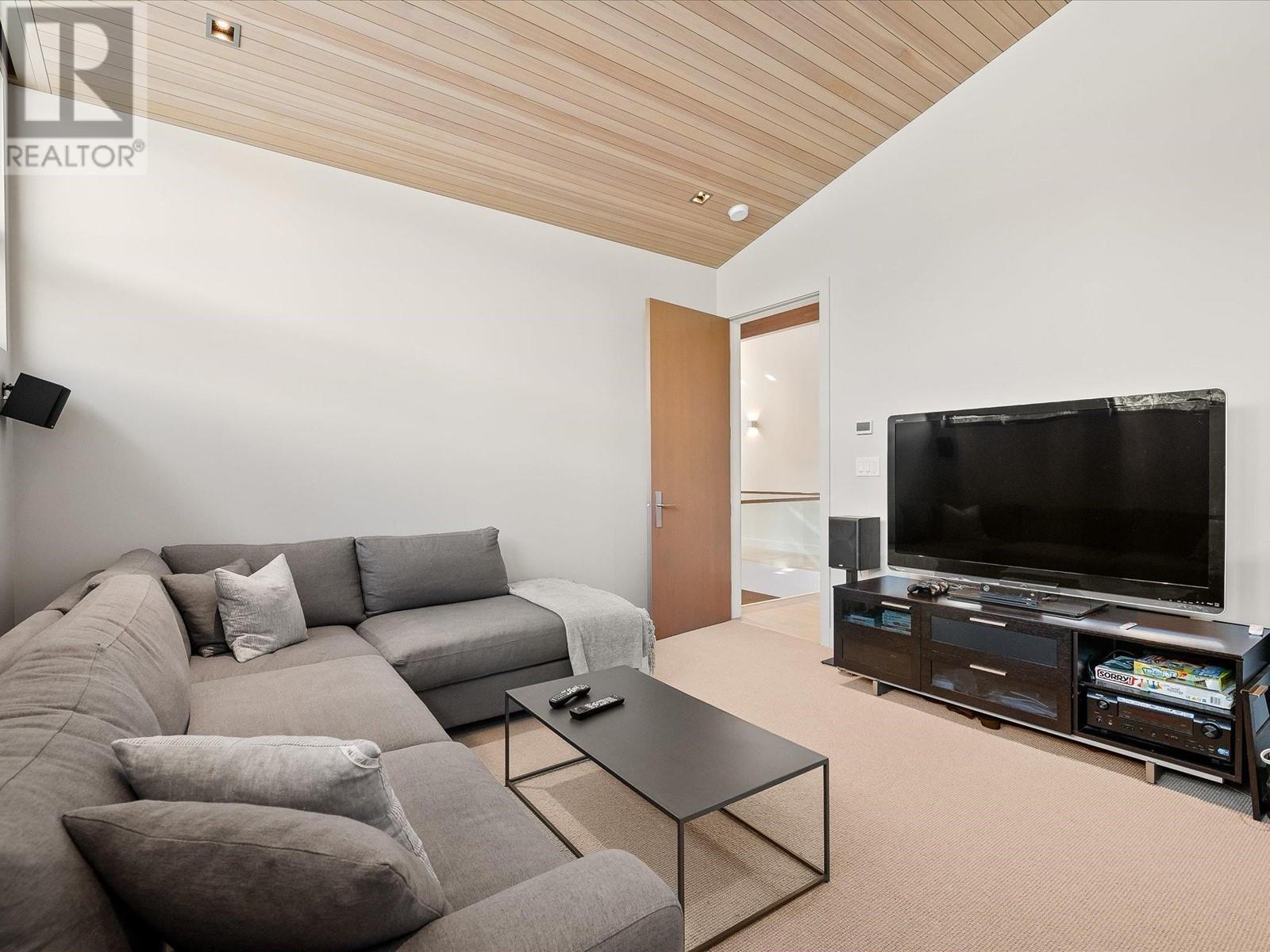 8072 Cypress Place, Whistler, British Columbia  V8E 1J9 - Photo 38 - R2824121