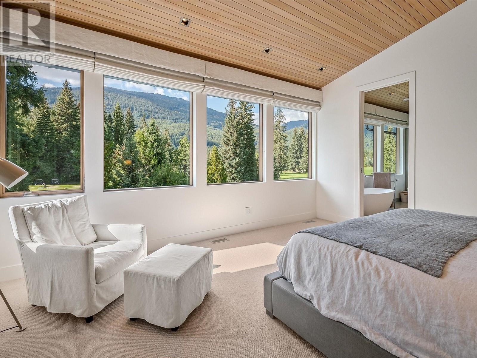 8072 Cypress Place, Whistler, British Columbia  V8E 1J9 - Photo 24 - R2824121