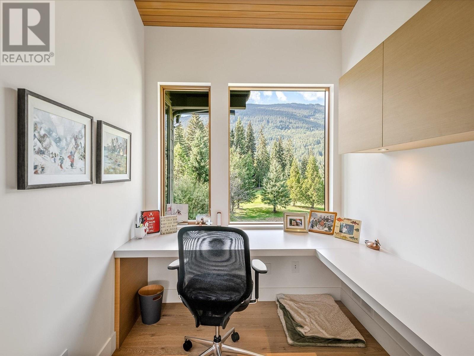 8072 Cypress Place, Whistler, British Columbia  V8E 1J9 - Photo 32 - R2824121