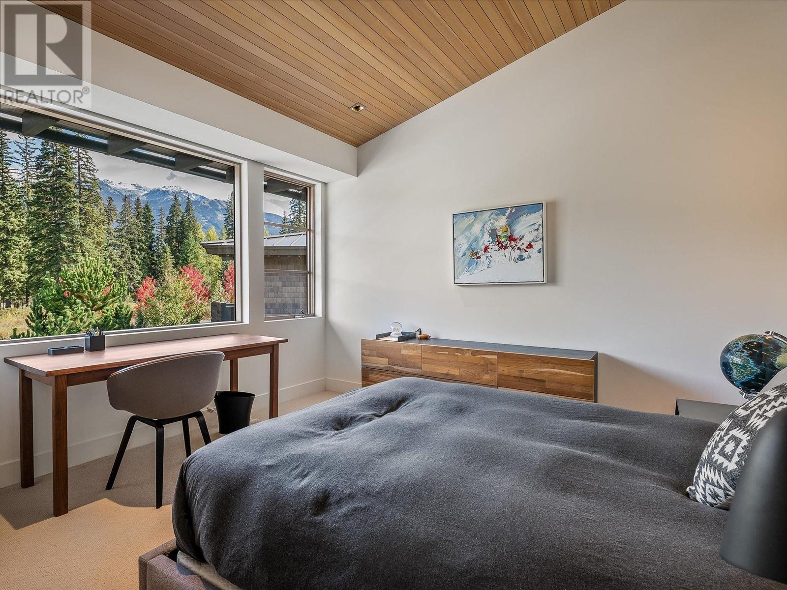 8072 Cypress Place, Whistler, British Columbia  V8E 1J9 - Photo 30 - R2824121