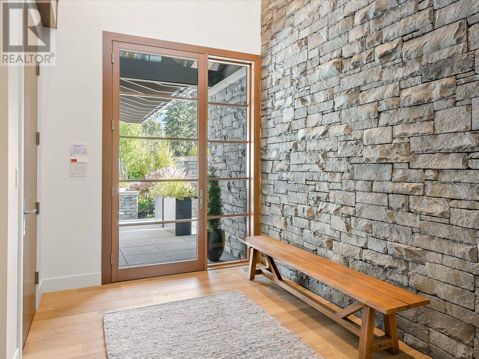 8072 Cypress Place, Whistler, British Columbia  V8E 1J9 - Photo 23 - R2824121