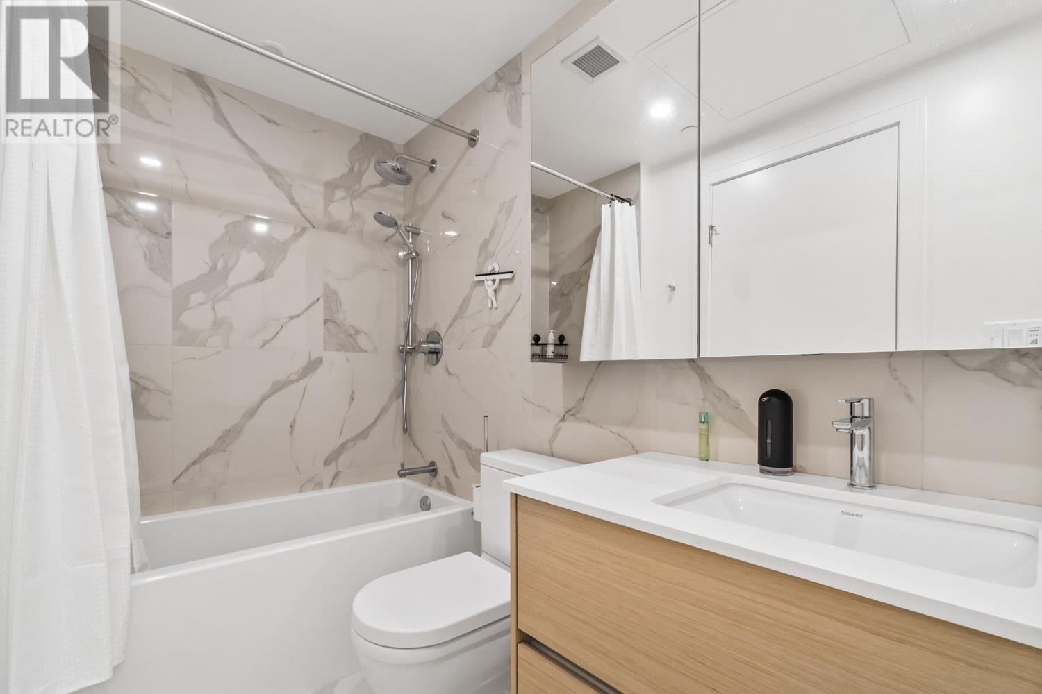 2005 200 Klahanie Court, West Vancouver, British Columbia  V7P 0E4 - Photo 18 - R2825193