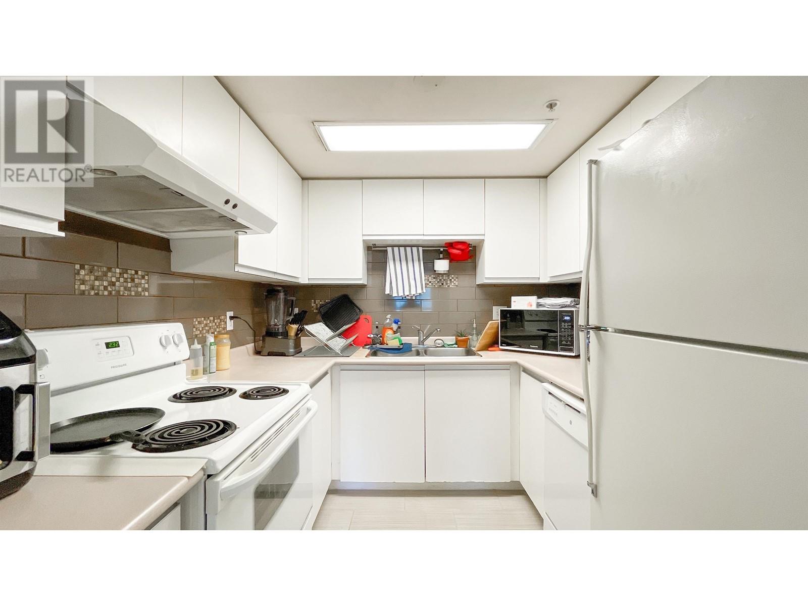 104 2468 E Broadway, Vancouver, British Columbia  V5M 4V1 - Photo 10 - R2825213