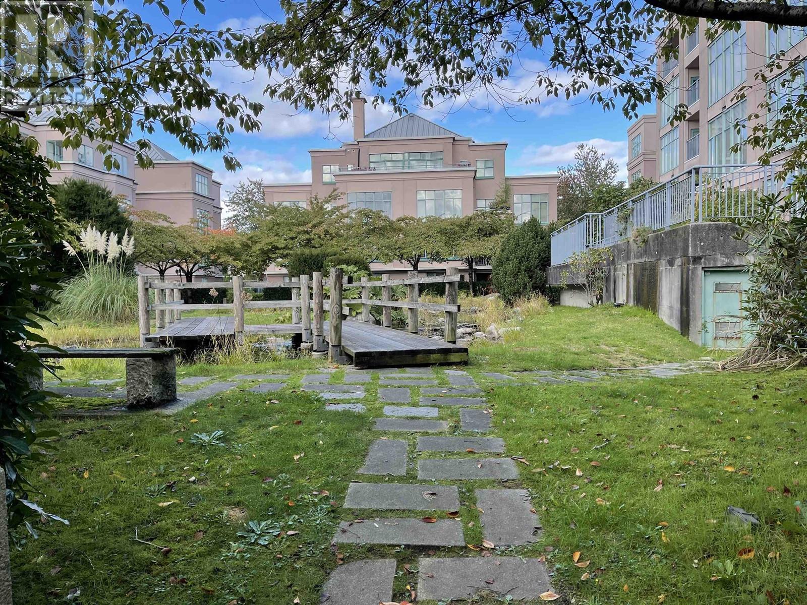 104 2468 E Broadway, Vancouver, British Columbia  V5M 4V1 - Photo 4 - R2825213