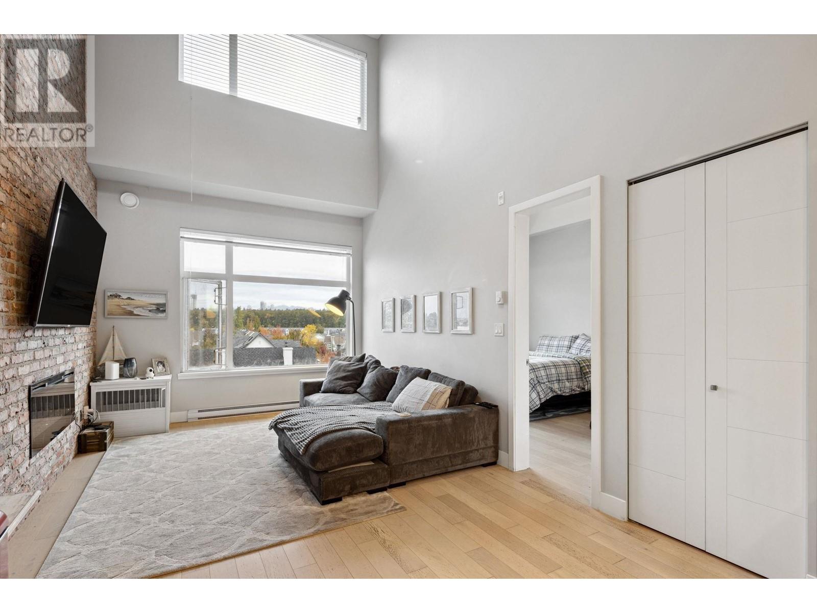 404 262 Salter Street, New Westminster, British Columbia  V3M 0J6 - Photo 3 - R2825238