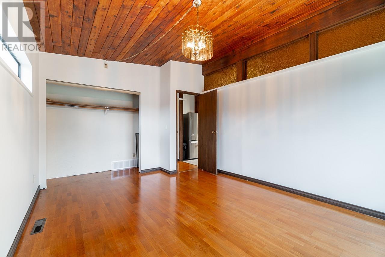 6853 Balmoral Street, Burnaby, British Columbia  V5E 1J2 - Photo 12 - R2825199