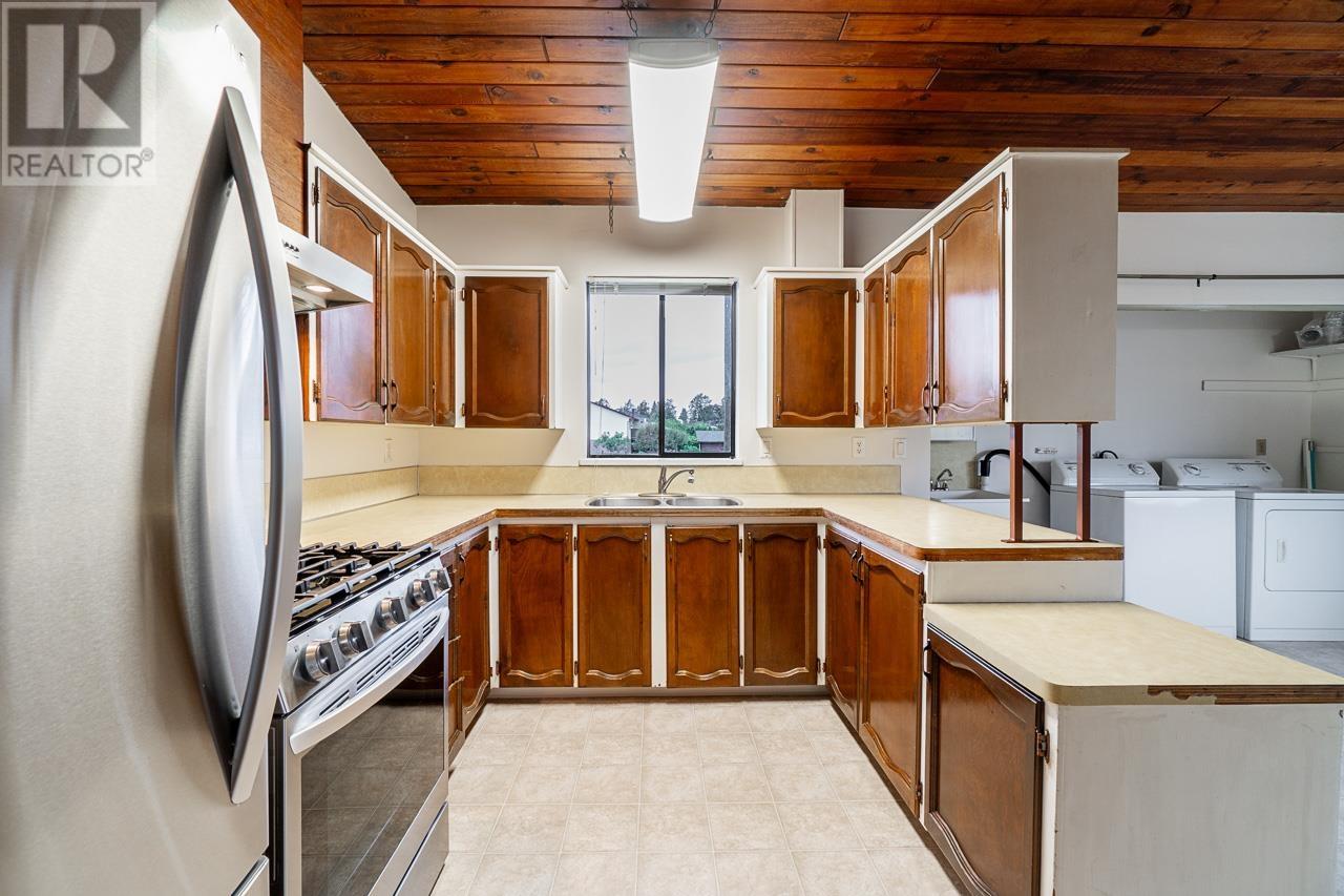 6853 Balmoral Street, Burnaby, British Columbia  V5E 1J2 - Photo 15 - R2825199