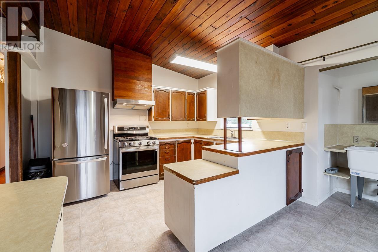 6853 Balmoral Street, Burnaby, British Columbia  V5E 1J2 - Photo 16 - R2825199