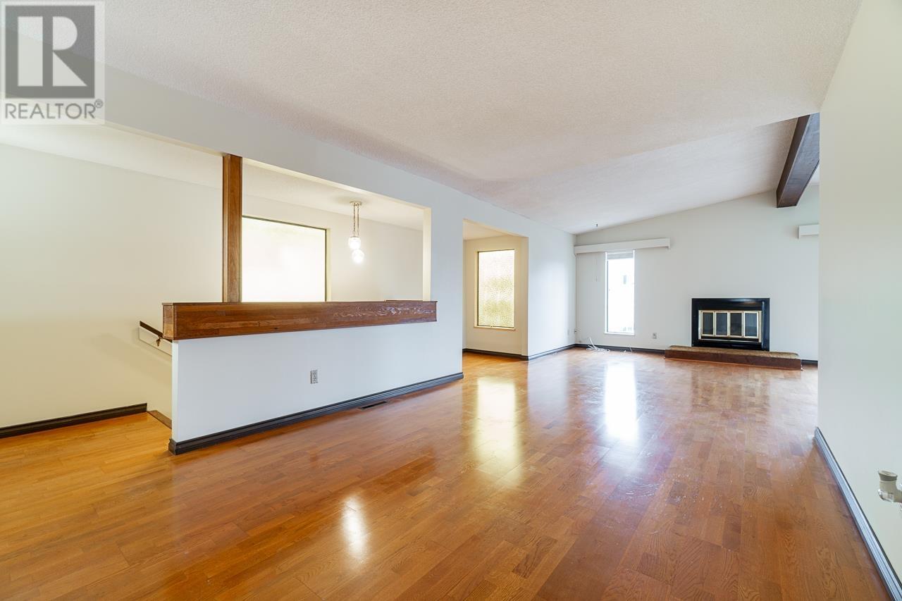6853 Balmoral Street, Burnaby, British Columbia  V5E 1J2 - Photo 4 - R2825199