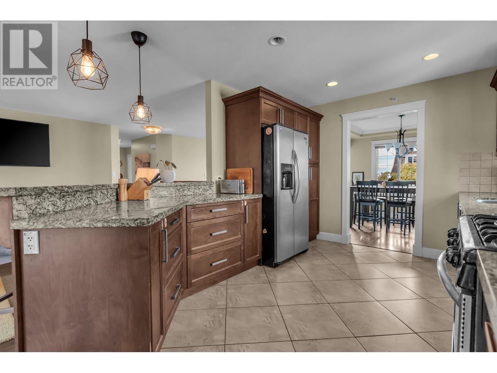 23745 Rock Ridge Drive, Maple Ridge, British Columbia  V4R 2W2 - Photo 11 - R2825202