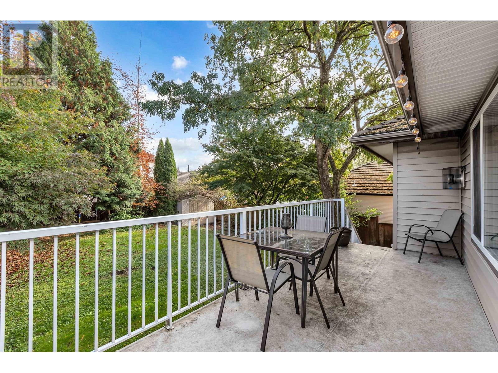 23745 Rock Ridge Drive, Maple Ridge, British Columbia  V4R 2W2 - Photo 33 - R2825202