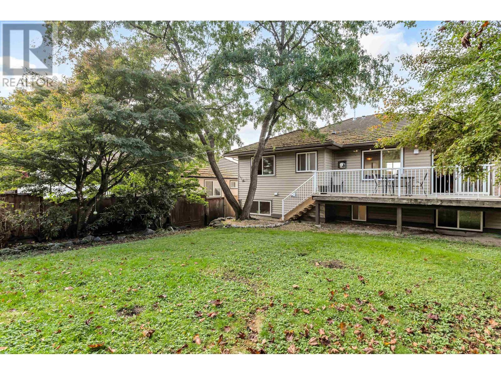 23745 Rock Ridge Drive, Maple Ridge, British Columbia  V4R 2W2 - Photo 37 - R2825202