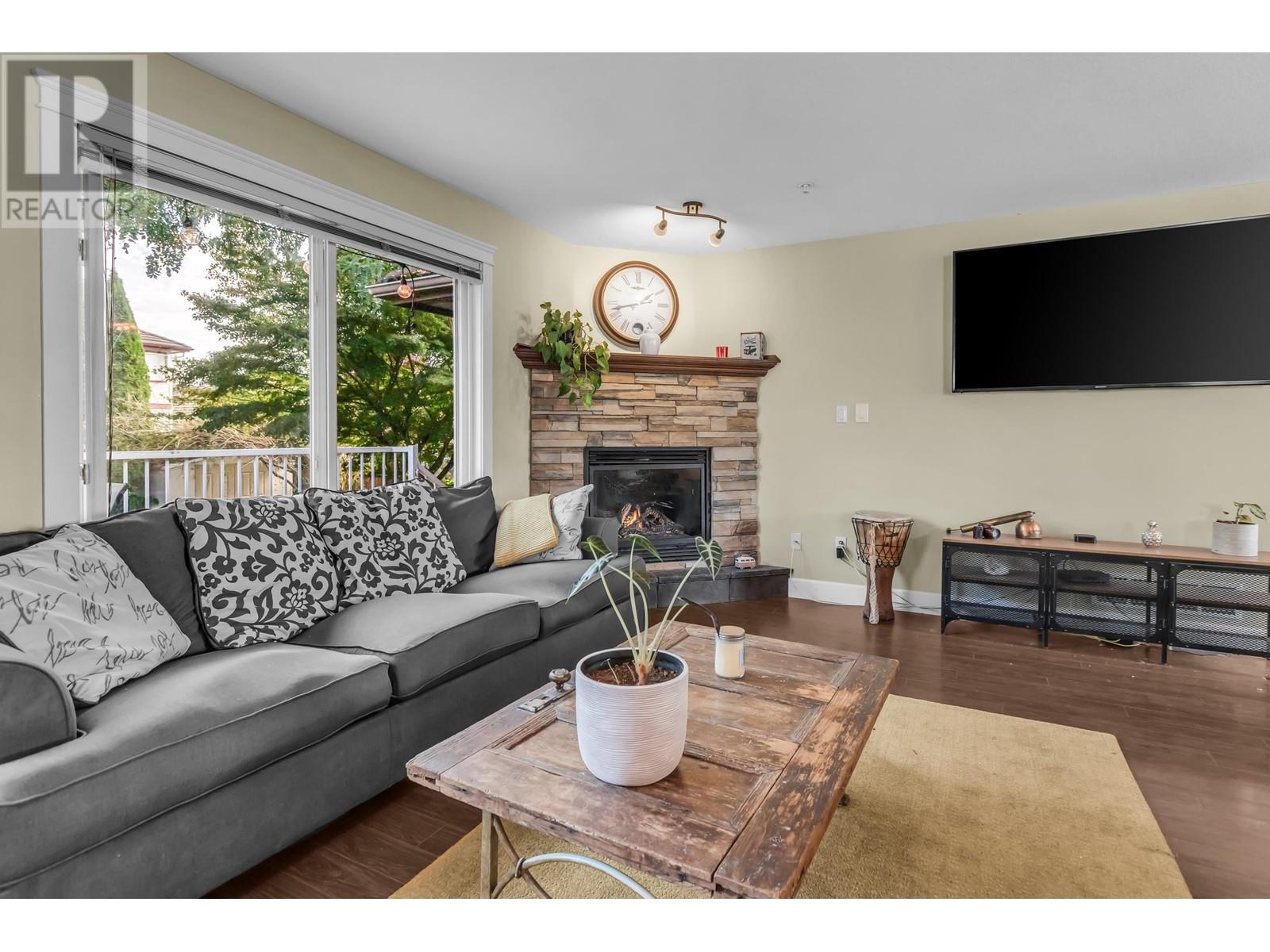 23745 Rock Ridge Drive, Maple Ridge, British Columbia  V4R 2W2 - Photo 7 - R2825202