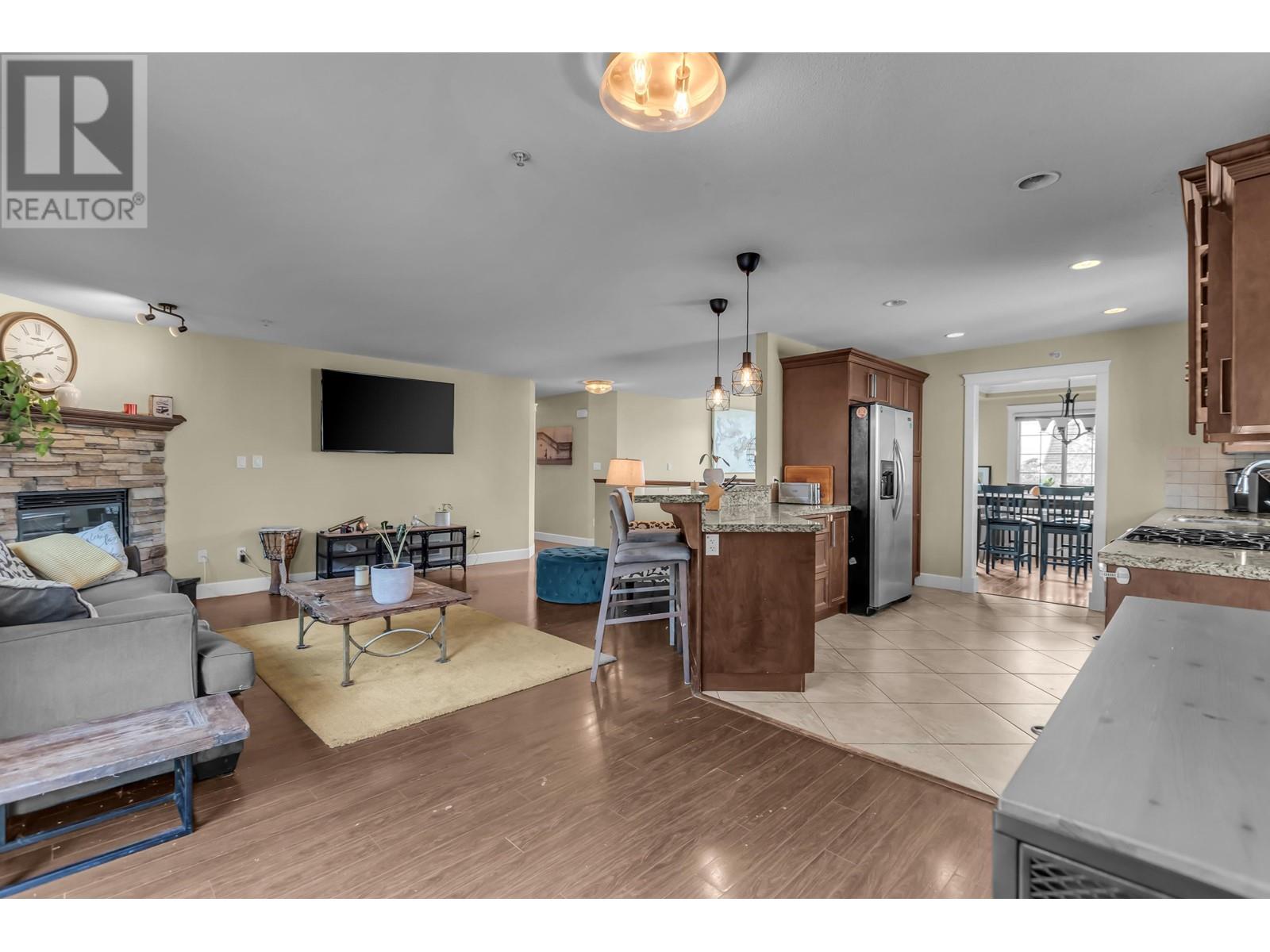 23745 Rock Ridge Drive, Maple Ridge, British Columbia  V4R 2W2 - Photo 9 - R2825202