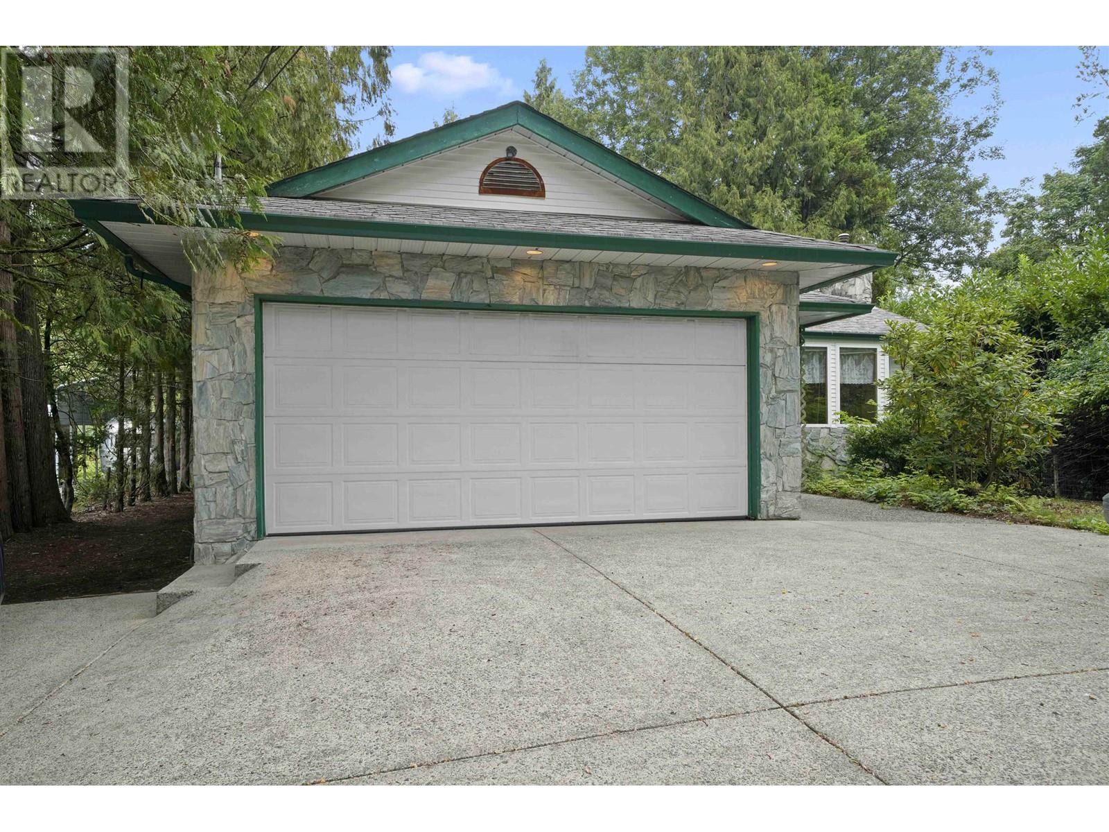 22473 132 Avenue, Maple Ridge, British Columbia  V4R 2P6 - Photo 2 - R2825214