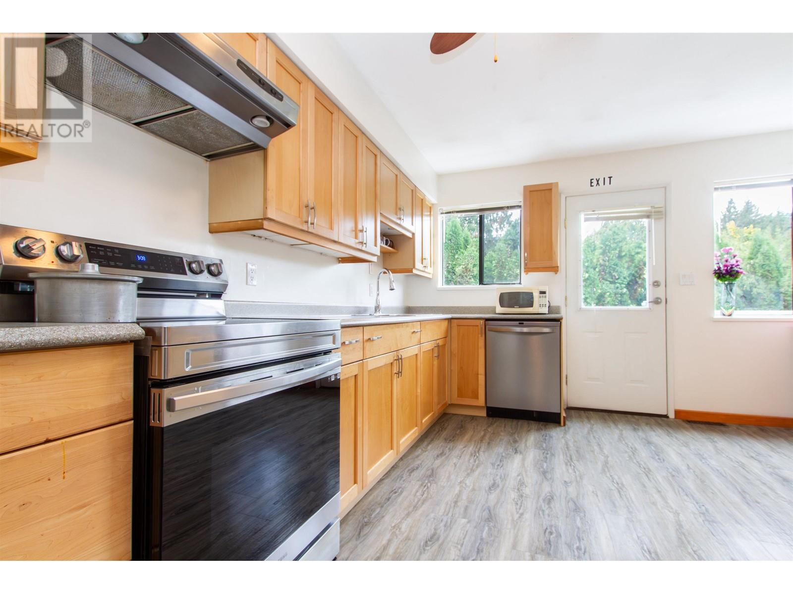 40165 Kintyre Drive, Squamish, British Columbia  V8B 0P1 - Photo 9 - R2825229