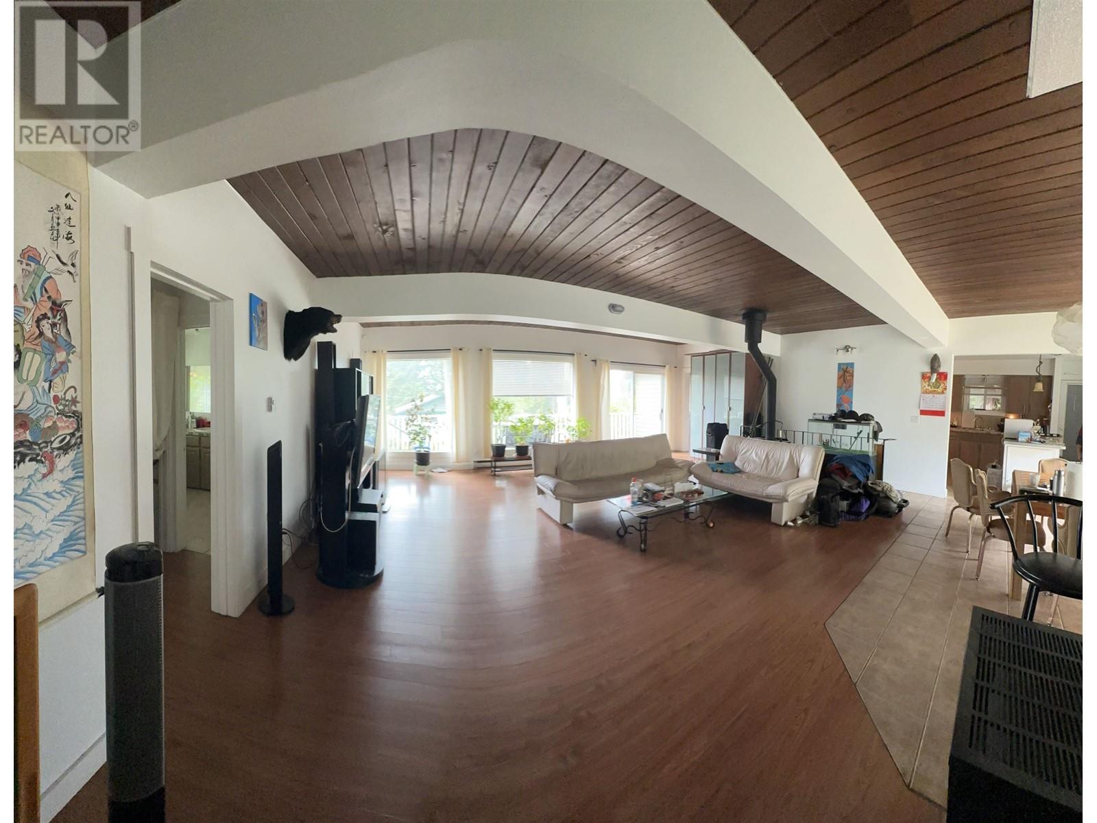 5197 Radcliffe Road, Sechelt, British Columbia  V7Z 0C1 - Photo 11 - R2825235
