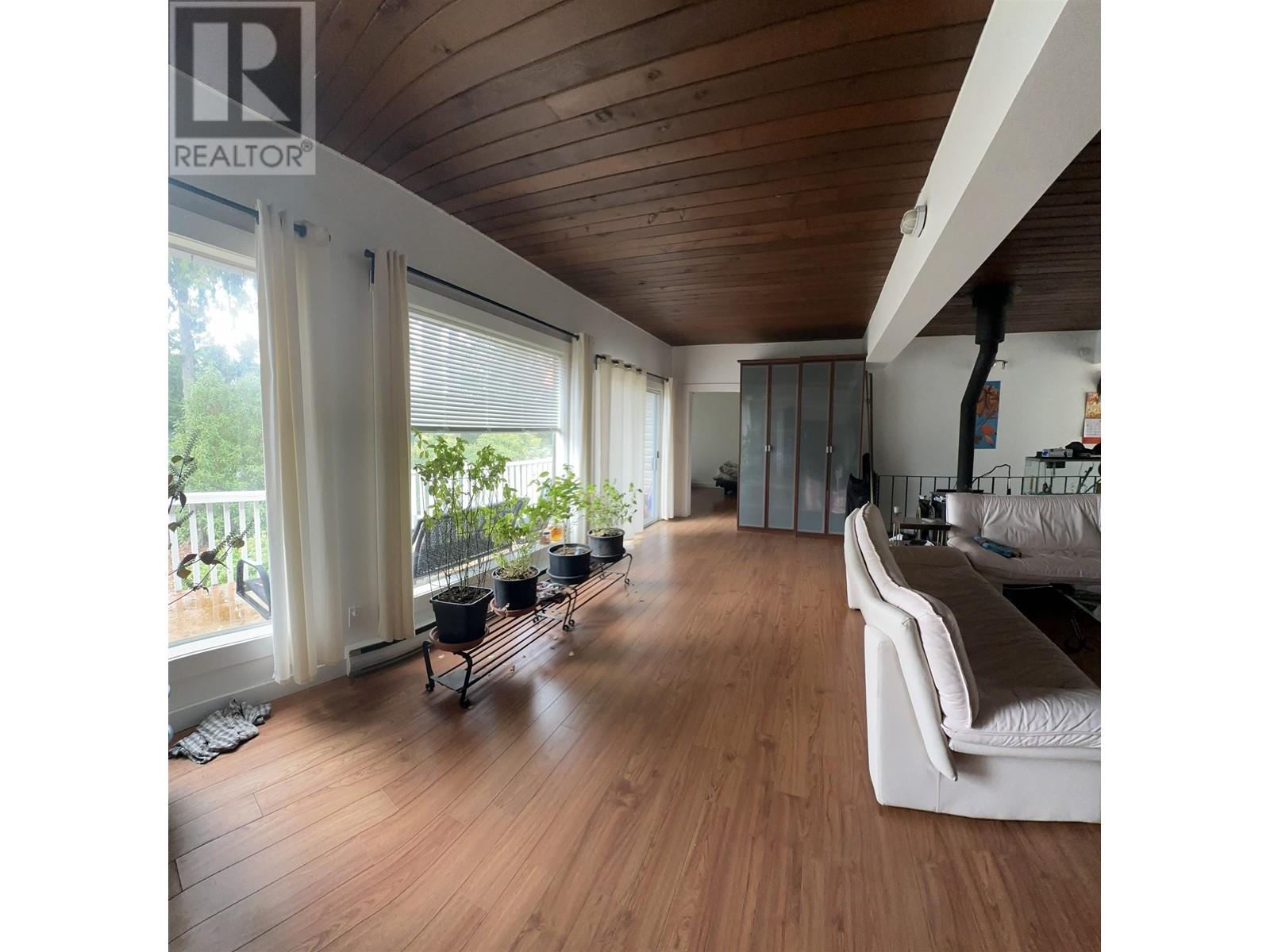 5197 Radcliffe Road, Sechelt, British Columbia  V7Z 0C1 - Photo 12 - R2825235