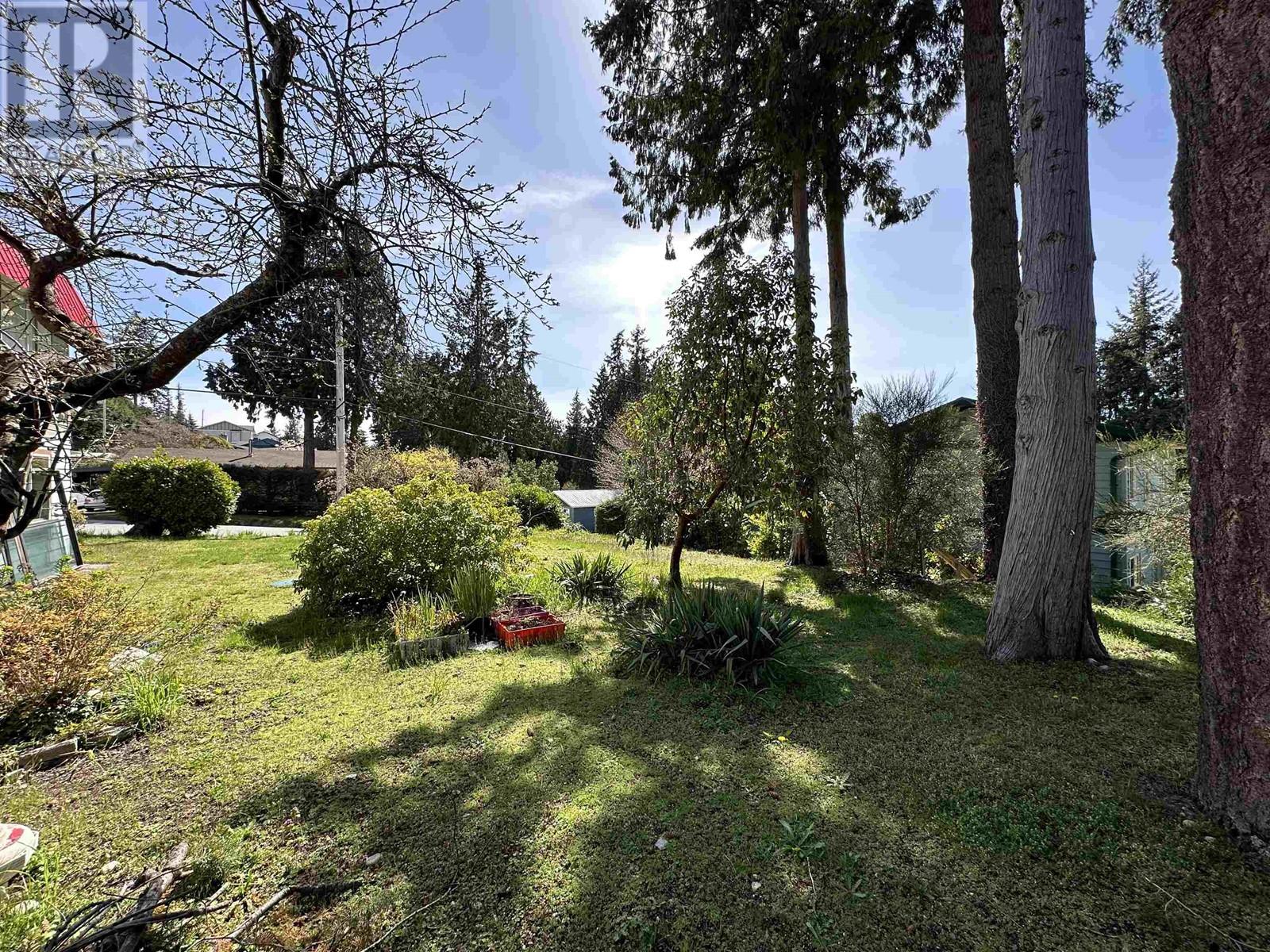 5197 Radcliffe Road, Sechelt, British Columbia  V7Z 0C1 - Photo 6 - R2825235