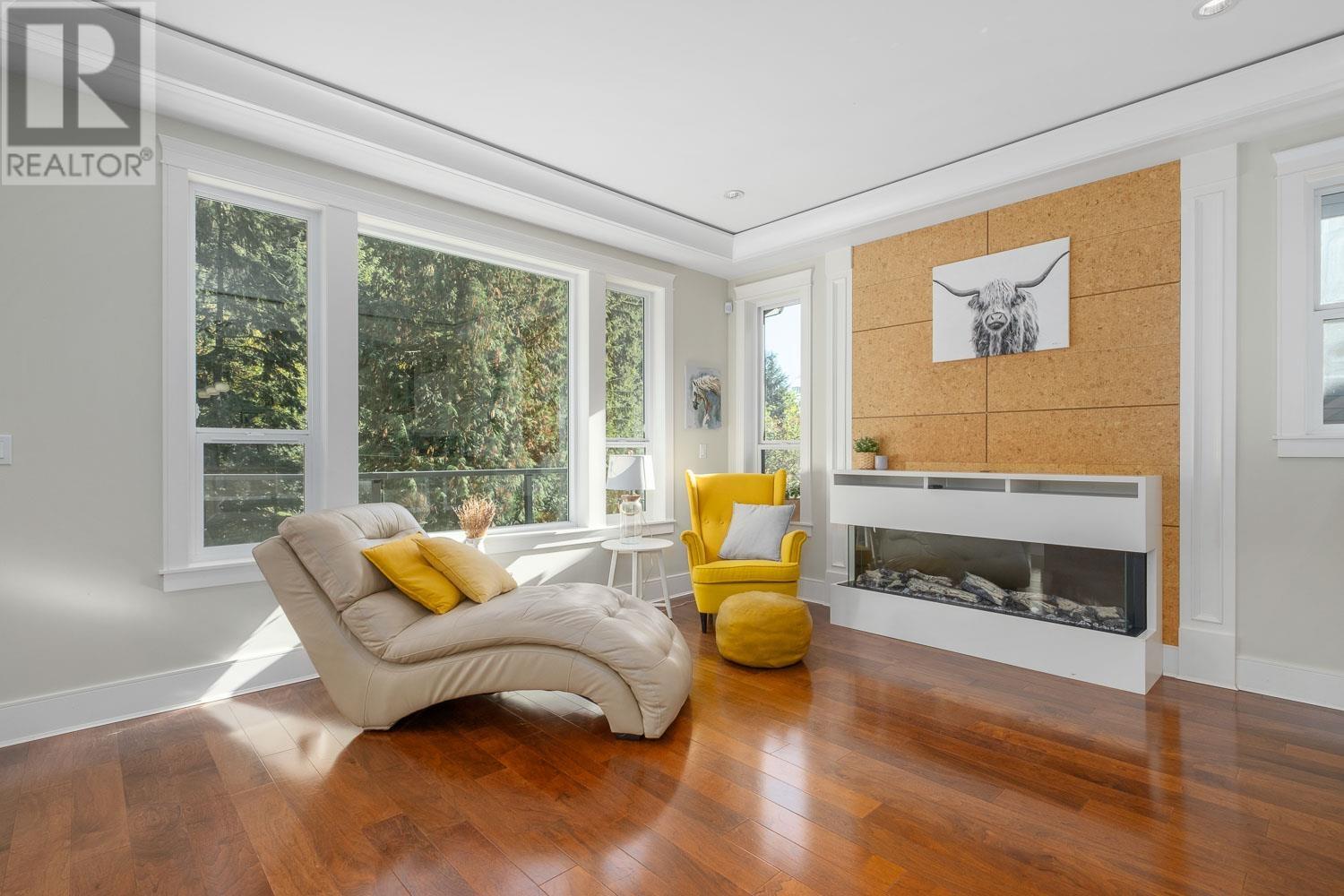 2394 Carmaria Court, North Vancouver, British Columbia  V7J 3M4 - Photo 10 - R2825236
