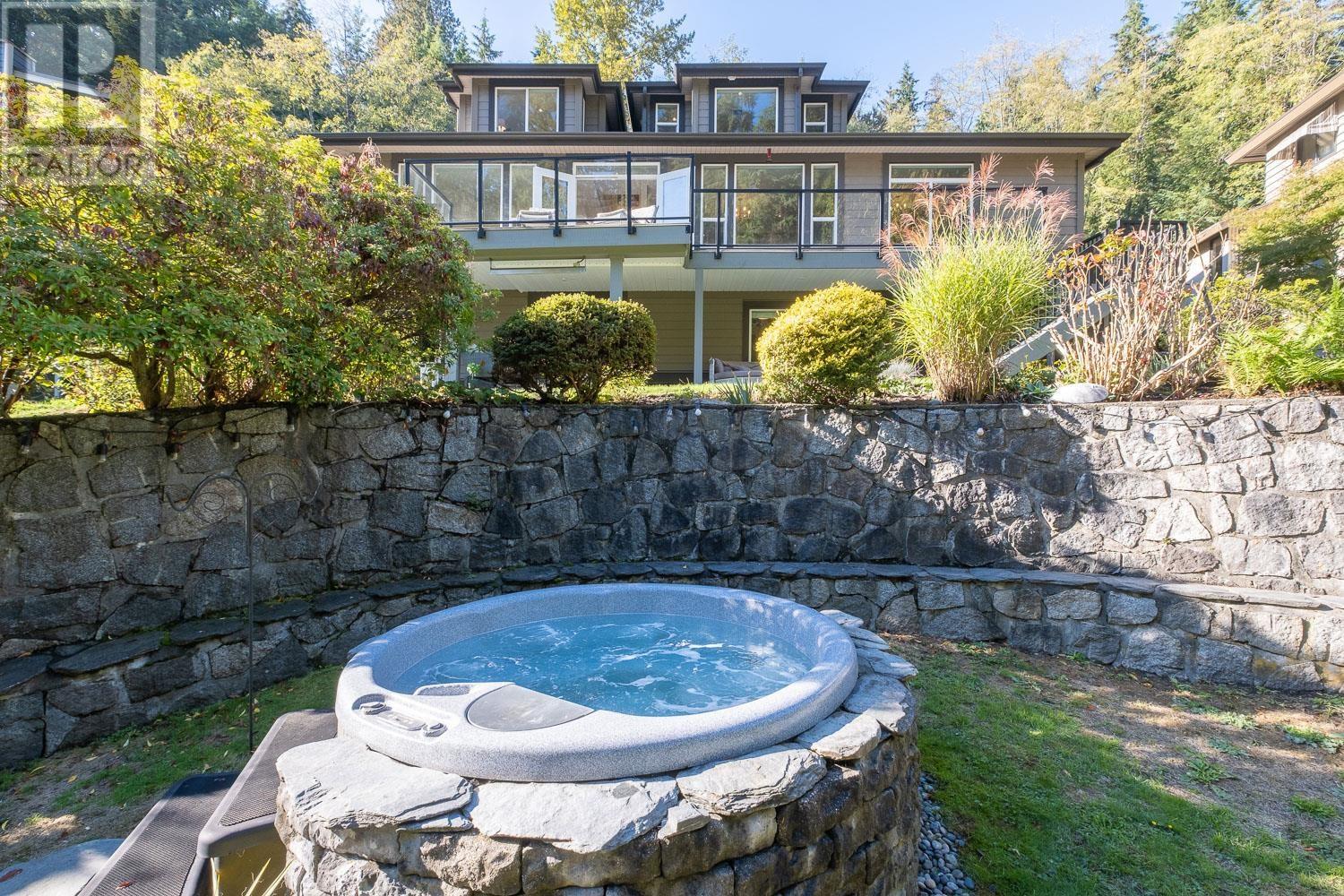 2394 Carmaria Court, North Vancouver, British Columbia  V7J 3M4 - Photo 29 - R2825236