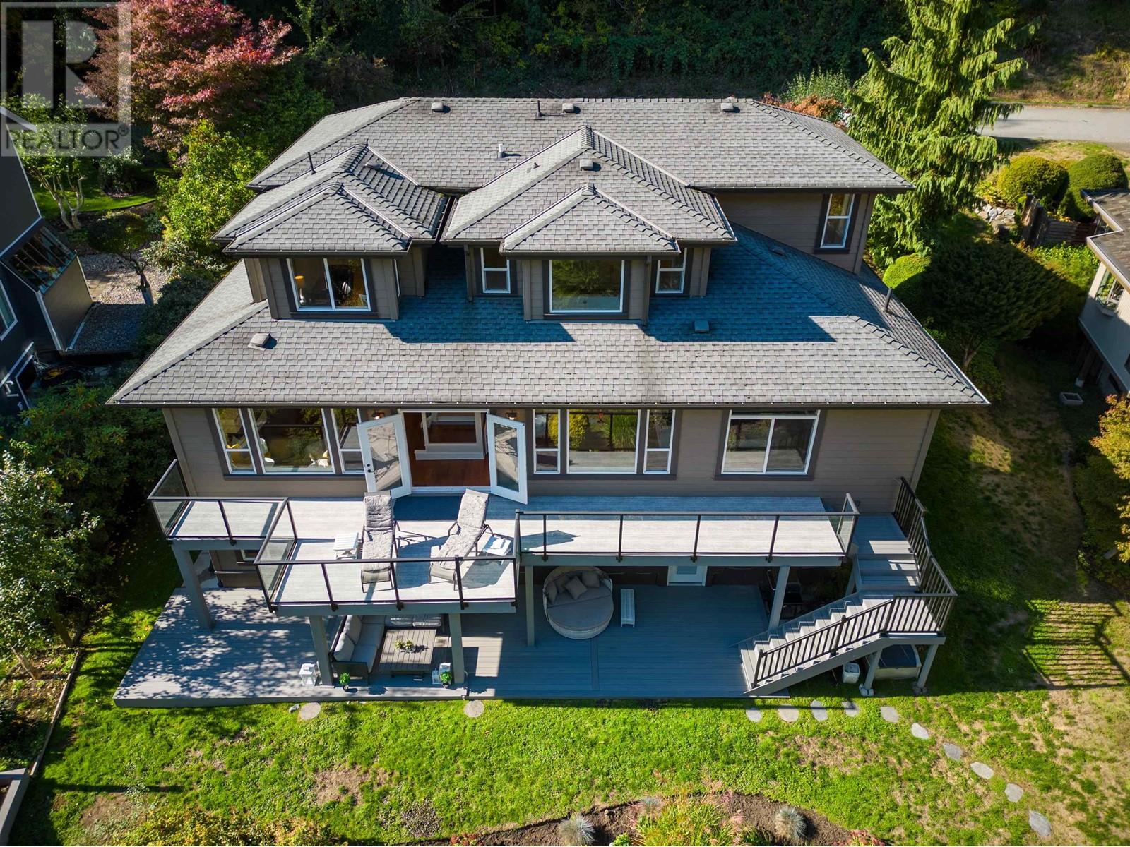 2394 Carmaria Court, North Vancouver, British Columbia  V7J 3M4 - Photo 38 - R2825236