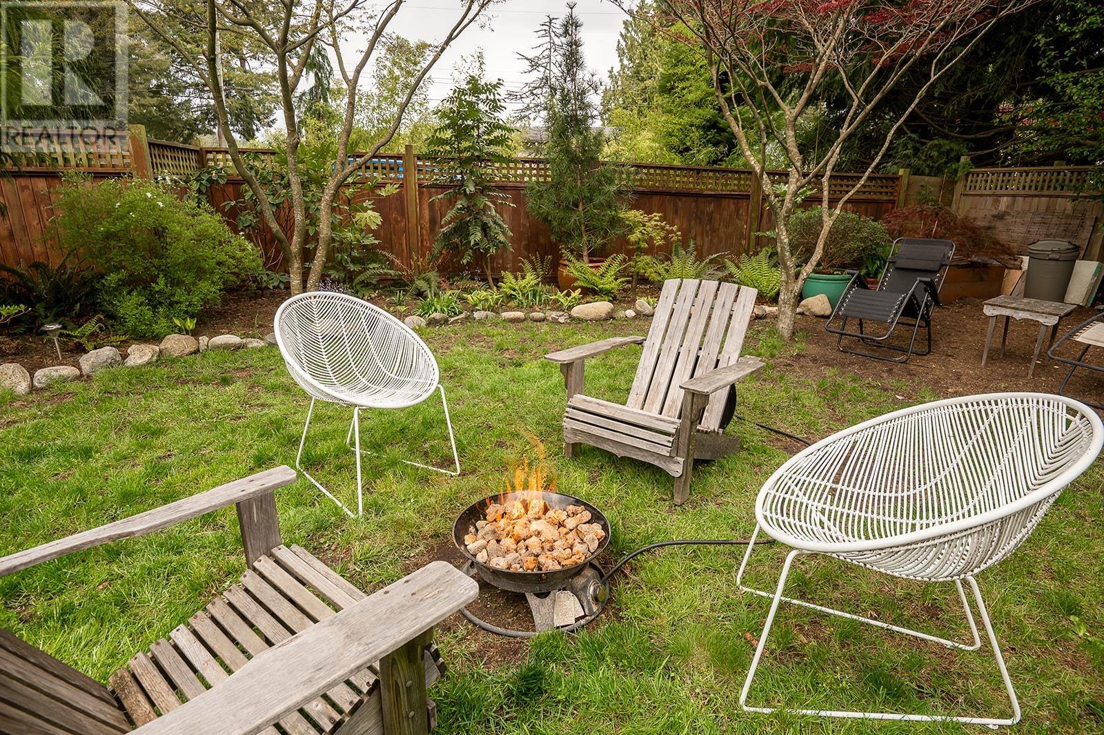 5717 Porpoise Bay Road, Sechelt, British Columbia  V0N 3A0 - Photo 30 - R2825275