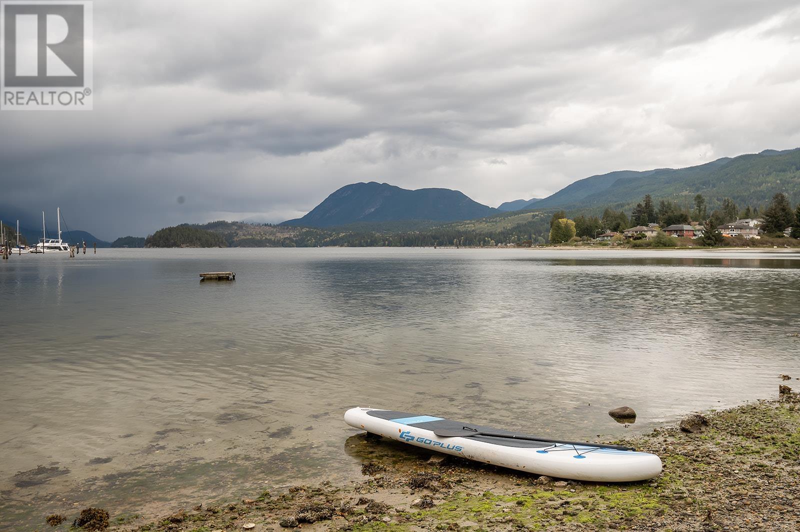 5717 Porpoise Bay Road, Sechelt, British Columbia  V0N 3A0 - Photo 38 - R2825275