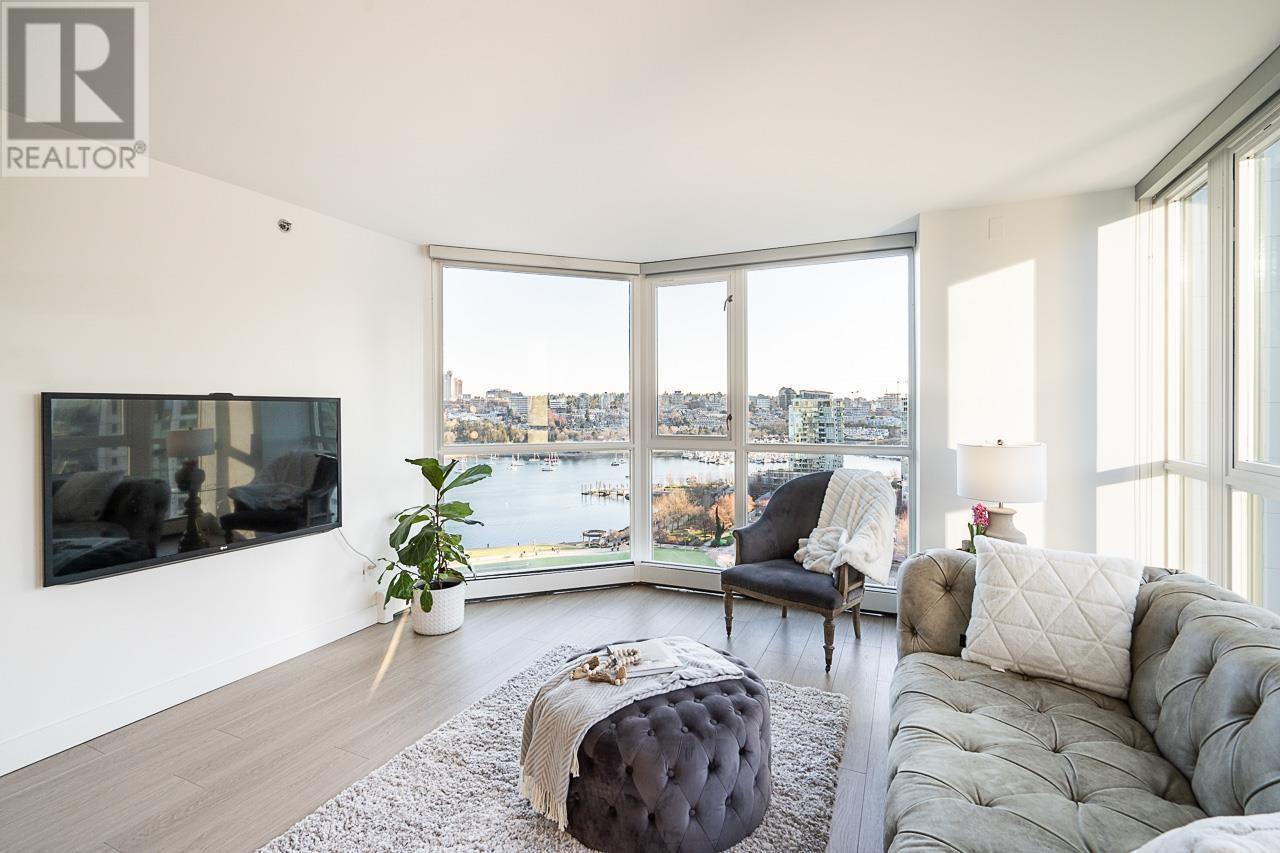 1801 289 Drake Street, Vancouver, British Columbia  V6B 5Z5 - Photo 2 - R2825246