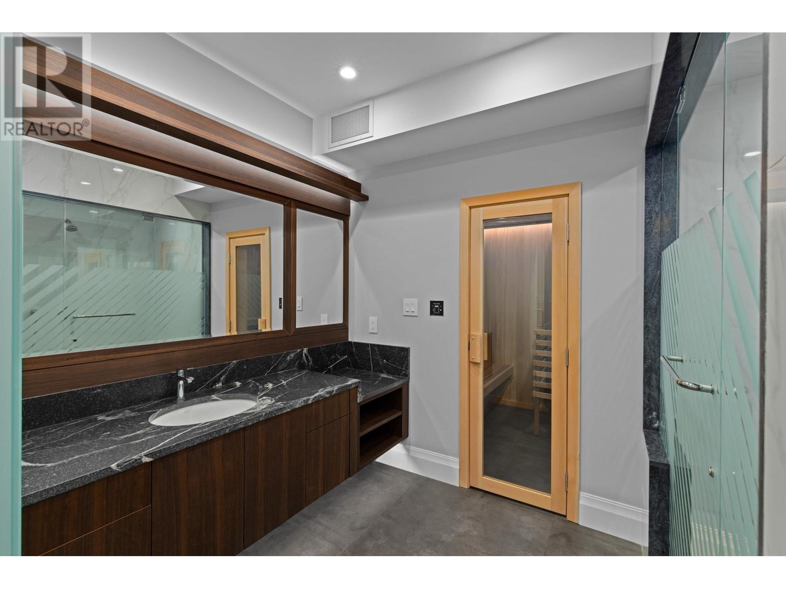 1436 Sandhurst Place, West Vancouver, British Columbia  V7S 2P3 - Photo 35 - R2825138