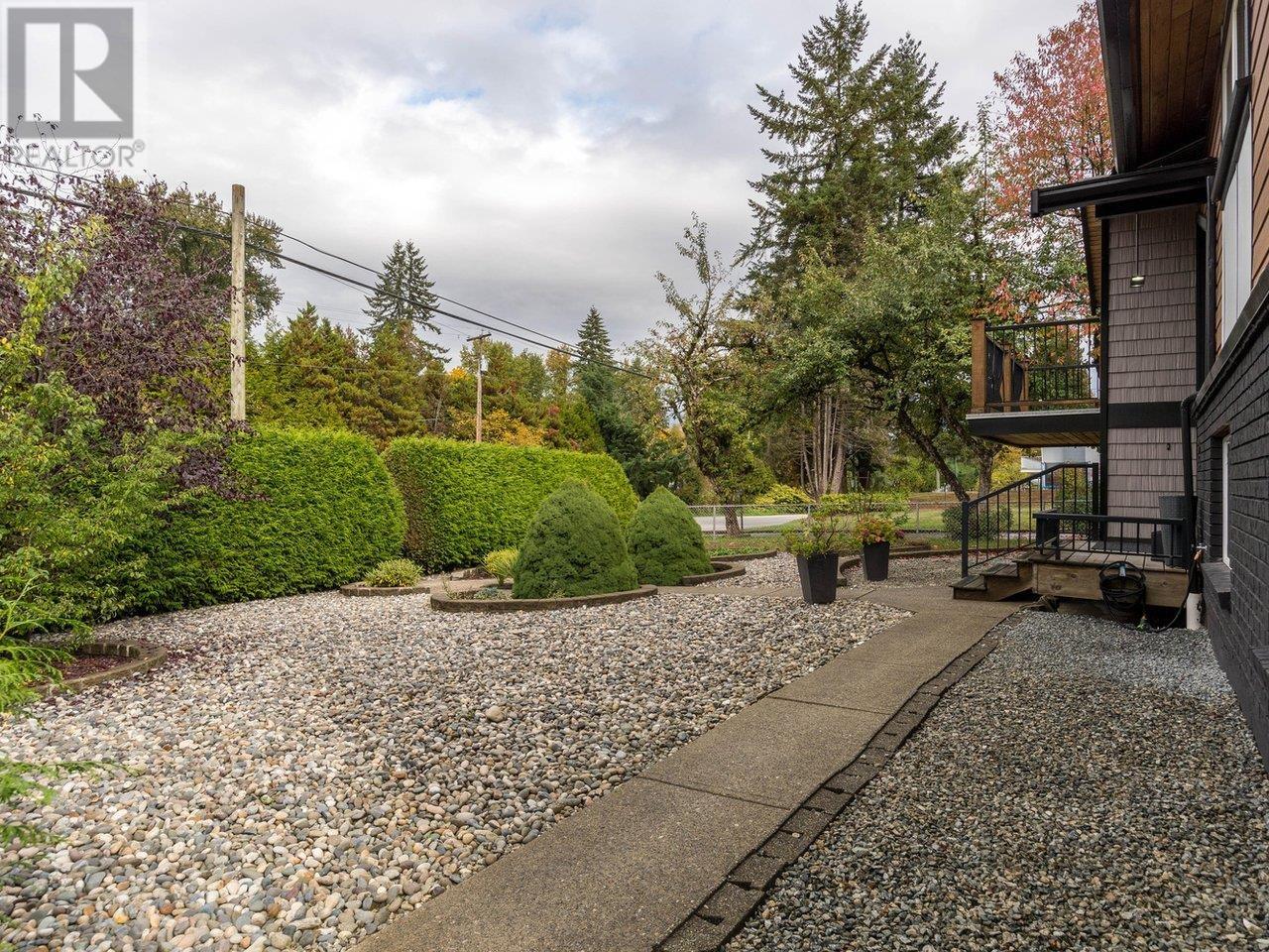 2520 Dewdney Trunk Road, Coquitlam, British Columbia  V3H 2E5 - Photo 2 - R2825273